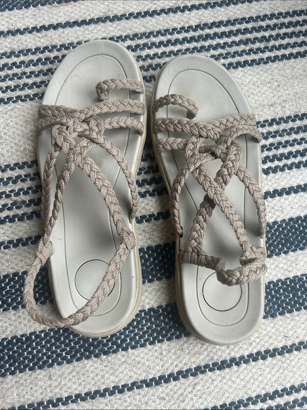 Plaka Braided Rope Strap Women’s Sandals — Taupe